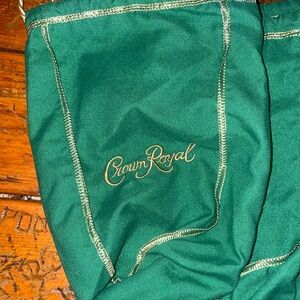 8 eight crown royal green and gold dust bags